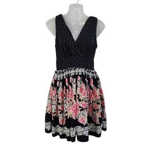 Hany Dany Retro Floral V-Neck Bohemian Fit & Flare Dress Black Size Small